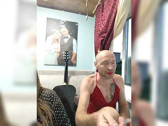 le modèle KeshVi777a est en webcam porno dans un show sur le site bongacams, il possède les tags suivants: White/Caucasian,Blonde,Hairy