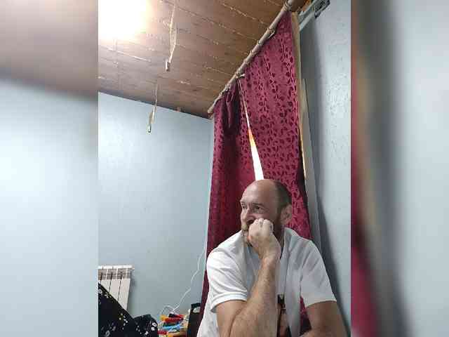 Innokentiy449 Sex Cam Show