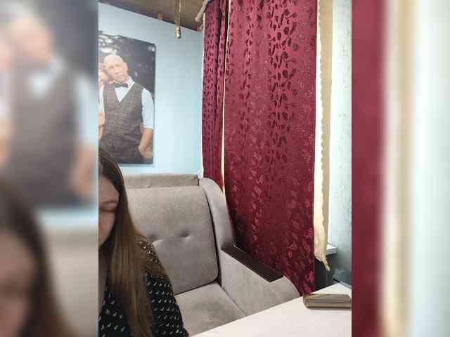Innokentiy449 live couple cam on bongacams