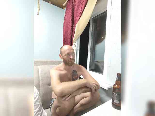 Innokentiy449 Live Webcam on BongaCams