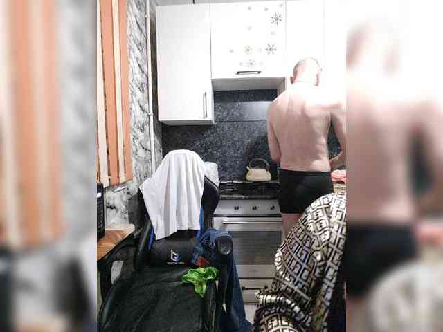 Innokentiy449 Live Webcam on BongaCams