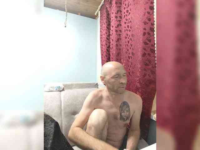 Innokentiy449 Sex Cam Show