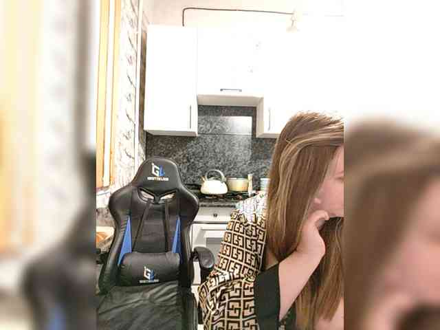 KeshVi777a webcam