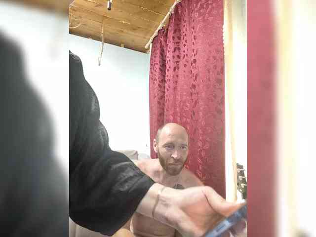 Innokentiy449 Sex Cam Show