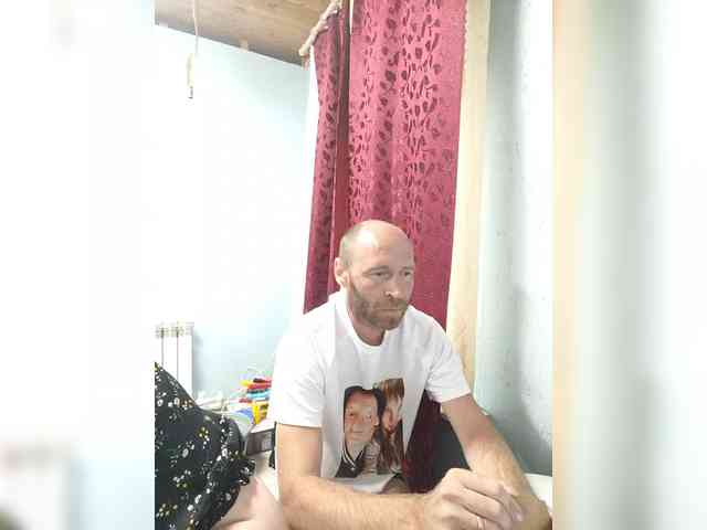 Innokentiy449 Sex Cam Show