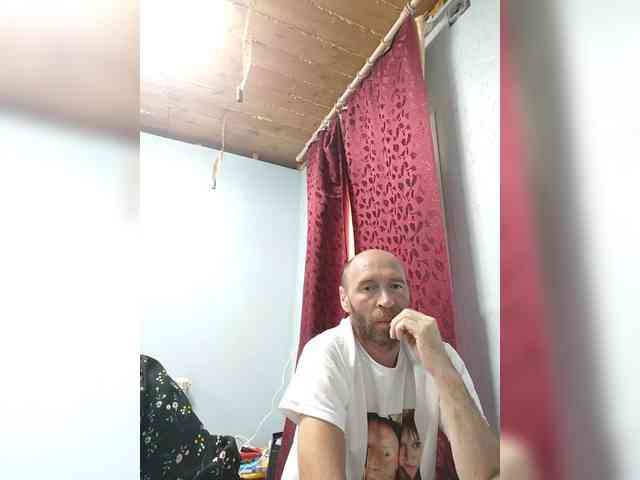 Innokentiy449 Sex Cam Show