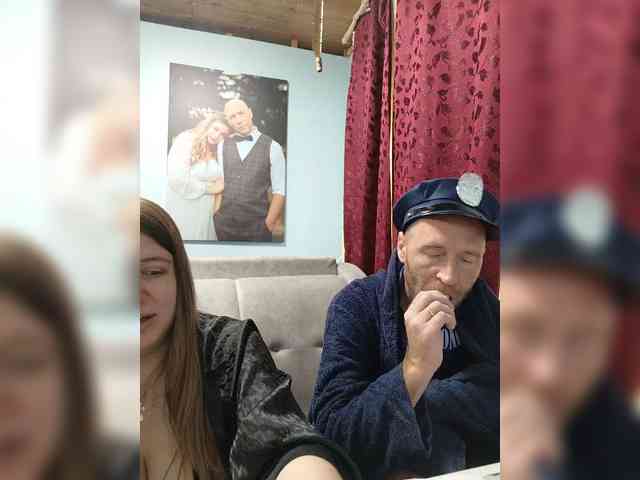 Innokentiy449 live couple cam on bongacams