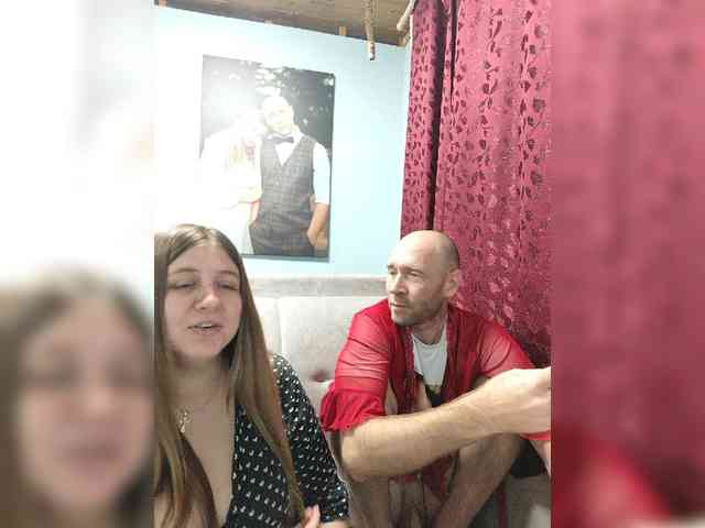 Innokentiy449 live couple cam on bongacams