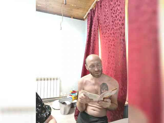Innokentiy449 Sex Cam Show