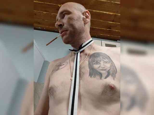 Innokentiy449 Live Webcam on BongaCams