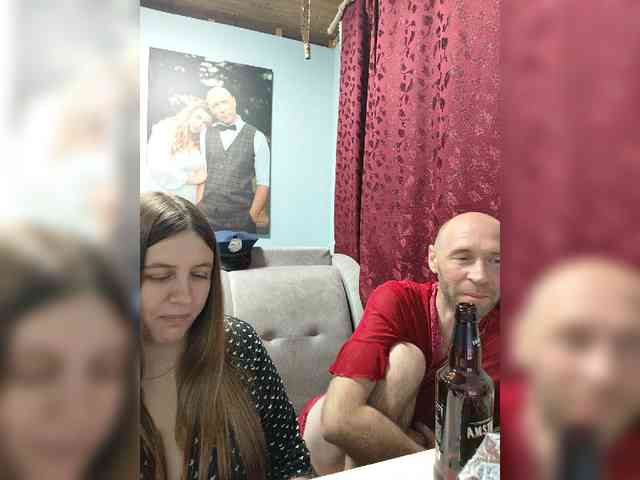 Innokentiy449 live couple cam on bongacams