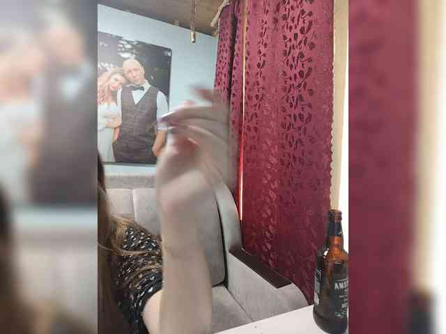Innokentiy449 live couple cam on bongacams