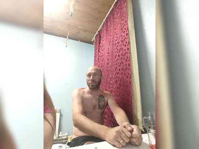 Innokentiy449 Sex Cam Show