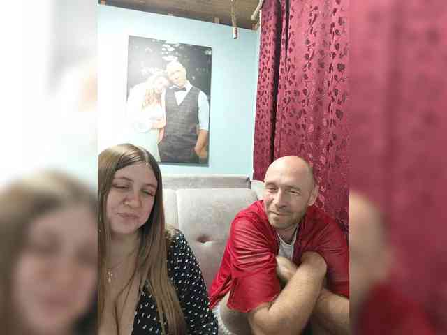 Innokentiy449 live couple cam on bongacams