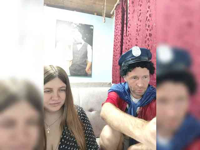 Innokentiy449 live couple cam on bongacams