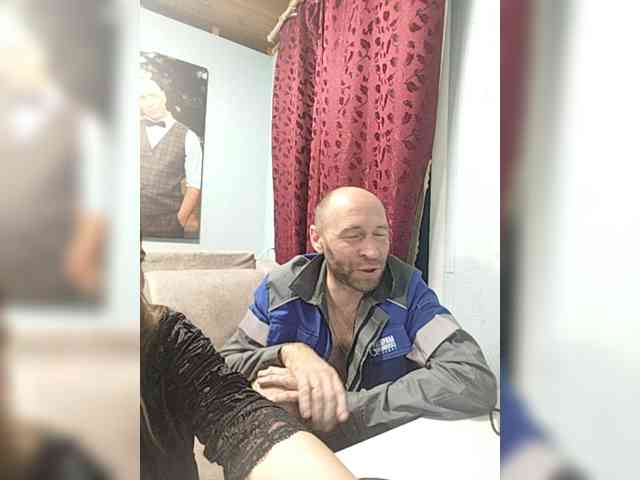 Innokentiy449 Live Webcam on BongaCams