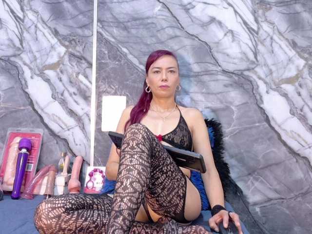 Karla-stone1 live cam on BongaCams