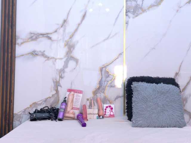 Karla-stone1 live cam on BongaCams