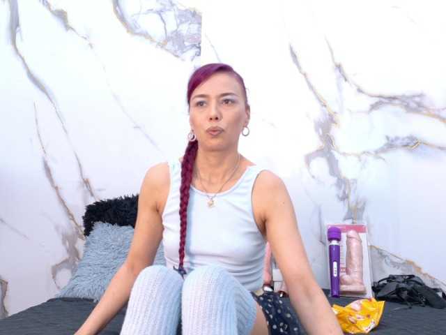 Karla-stone1 live cam on BongaCams