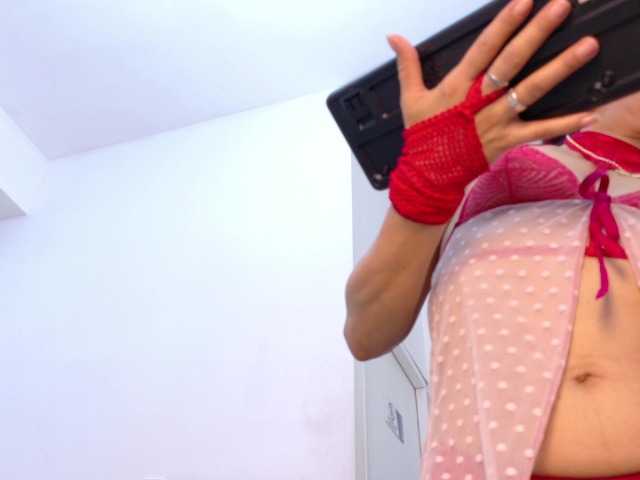 Karla-stone1 live cam preview