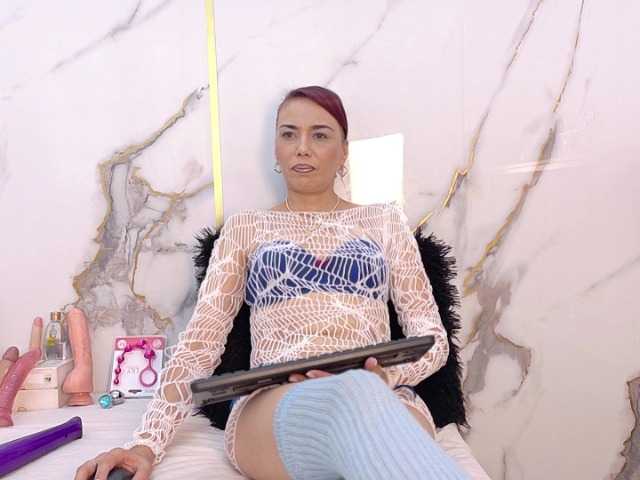 Karla-stone1 live cam on BongaCams