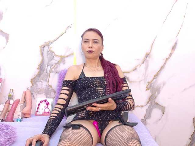 Karla-stone1 live cam on BongaCams