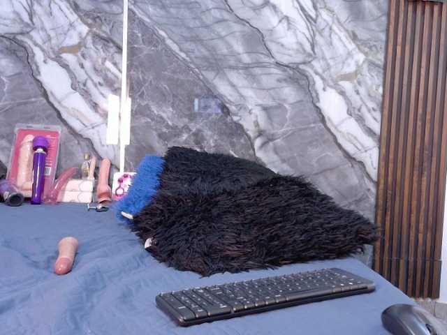 Karla-stone1 live cam on BongaCams