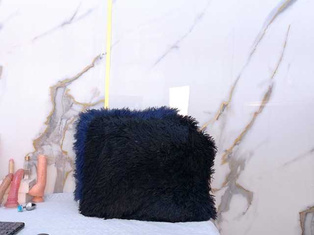 Karla-stone1 live cam on BongaCams