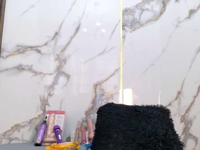 Karla-stone1 live cam on BongaCams