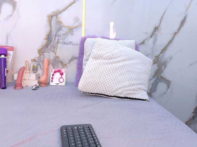 Karla-stone1 live cam on BongaCams