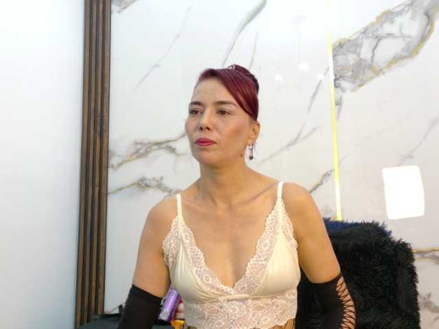 Karla-stone1 live cam on BongaCams