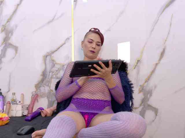 Karla-stone1 webcam