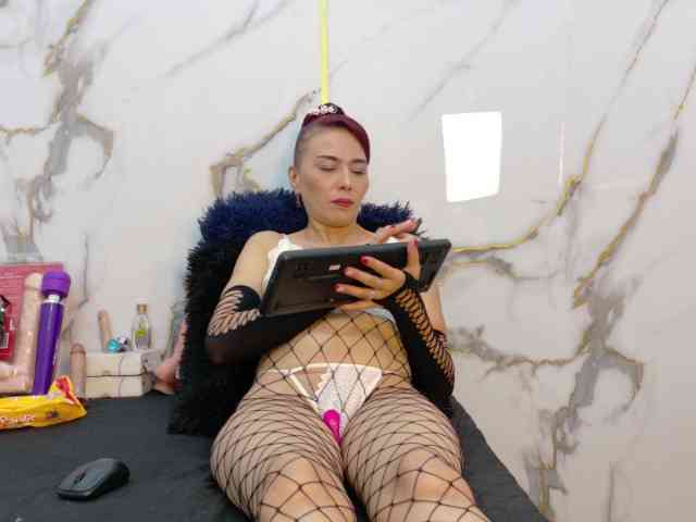 Karla-stone1 webcam