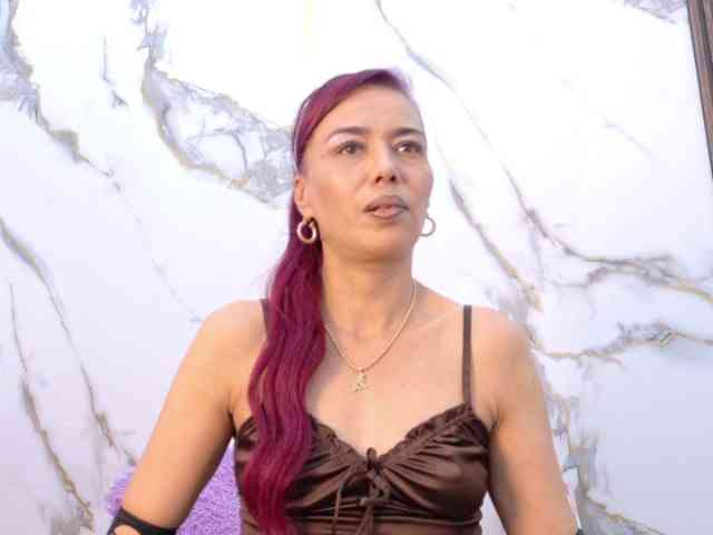 Modelo: Karla-stone1
