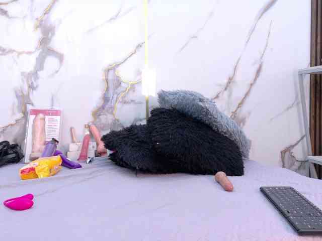 Karla-stone1 webcam