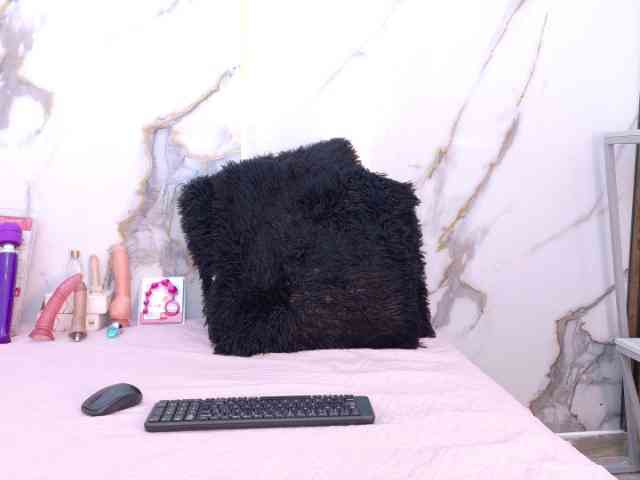 Karla-stone1 webcam