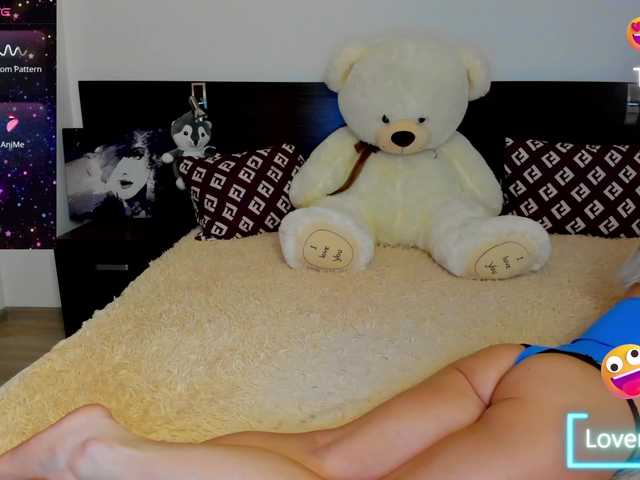 Saragrend1's BongaCams show and profile