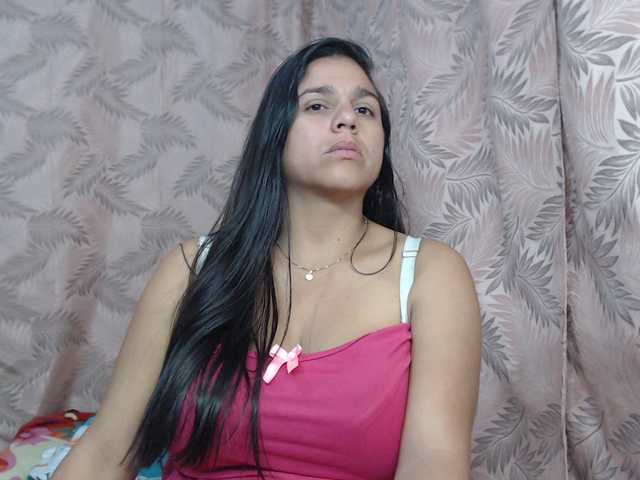 Mariaarredond live cam on BongaCams