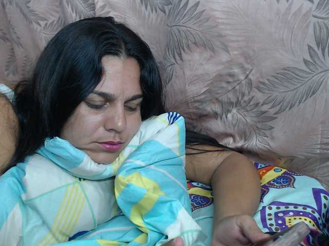 Mariaarredond's BongaCams show and profile