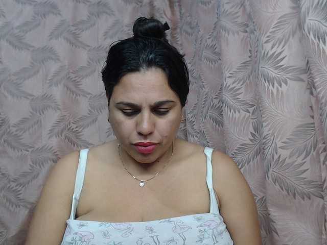 Mariaarredond live cam on BongaCams