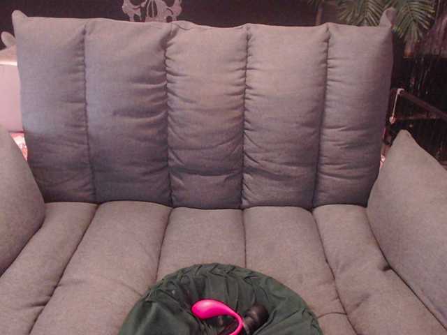 MilaElaine live cam on BongaCams