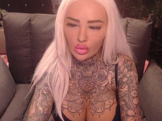 MilaElaine