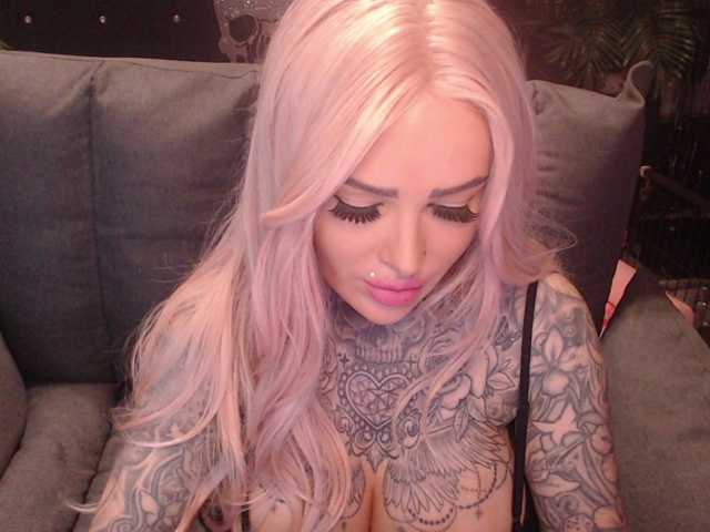 MilaElaine live cam preview