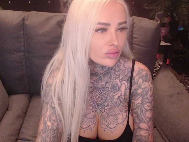 MilaElaine live webcam show