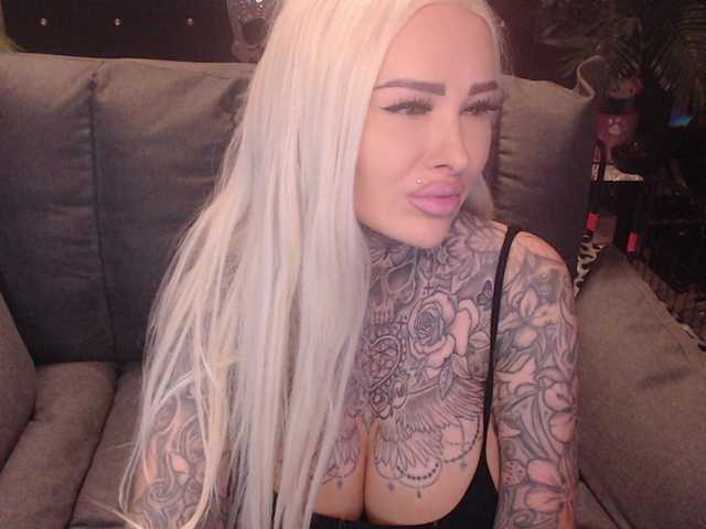 MilaElaine live webcam show