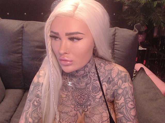 MilaElaine
