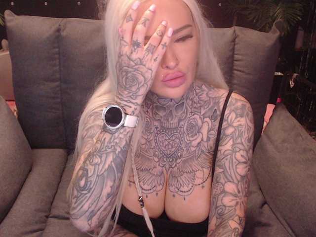MilaElaine live cam on BongaCams