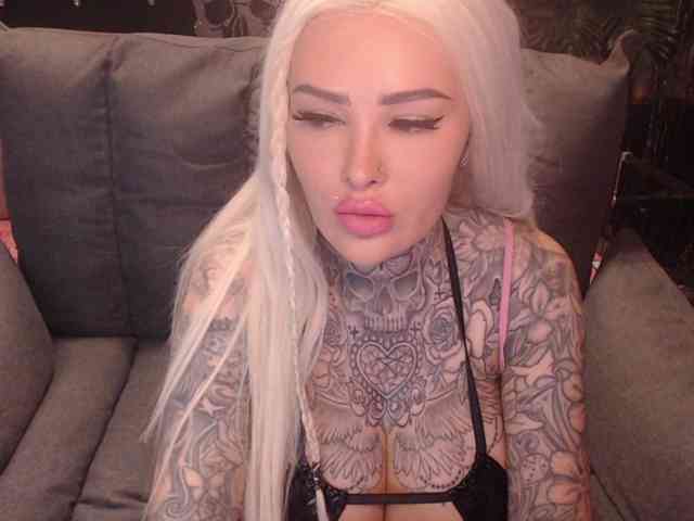MilaElaine