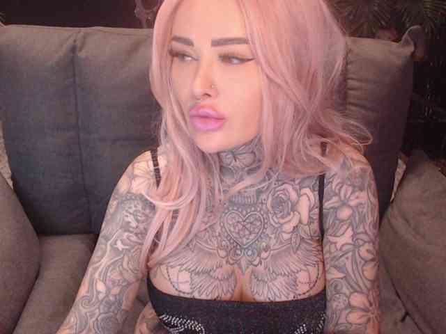 MilaElaine