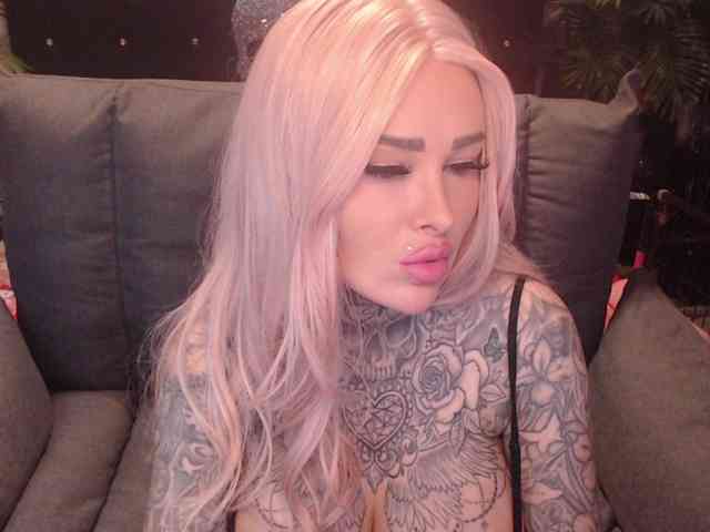 MilaElaine